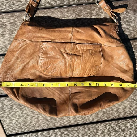 Hayden-Harnett Brown Leather Havana Hobo Spacious Bag Magnetic Closure - Picture 10 of 15